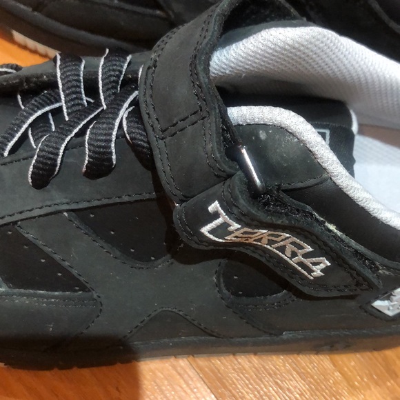 Size 9 men’s  Terra steel toe safety work shoes - Picture 3 of 8